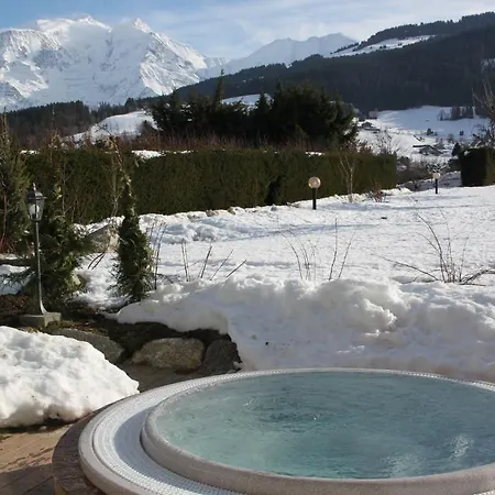 Au Coeur Des Pres Hotel